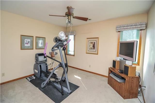 101 The Woodlands Drive — photo 21