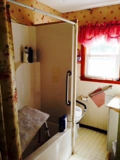 812 N Grove Street — photo 9