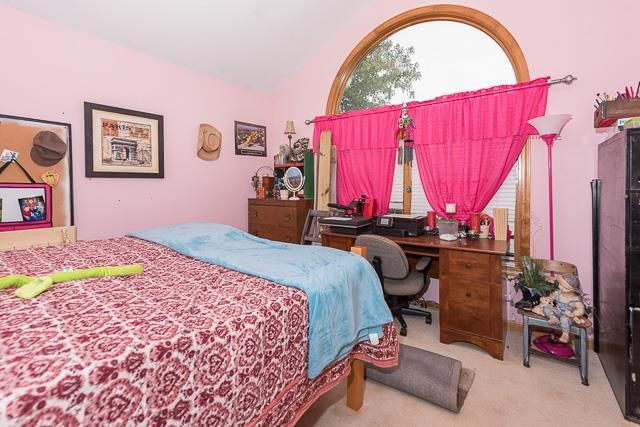 270 Willis Drive — photo 11