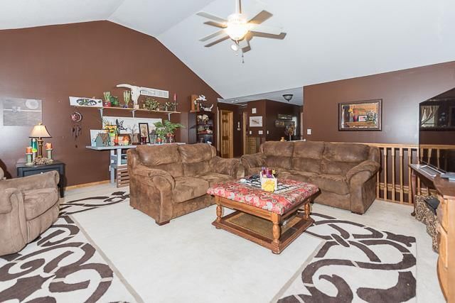 270 Willis Drive — photo 6