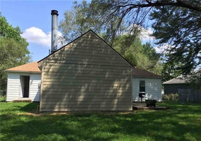 8742 KESSLER Lane — photo 2