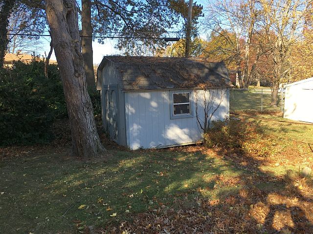 104 S Downey Avenue — photo 24