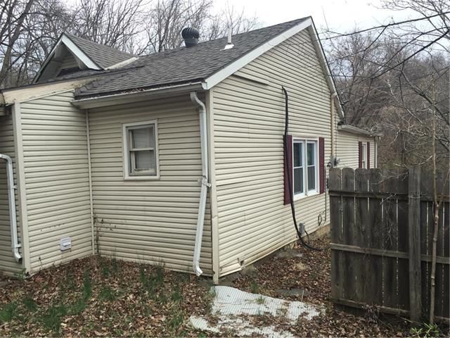 1601 ROSEDALE Drive — photo 9
