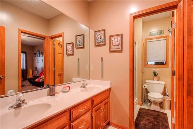 3700 S GRAND Avenue — photo 20