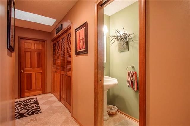 3700 S GRAND Avenue — photo 10