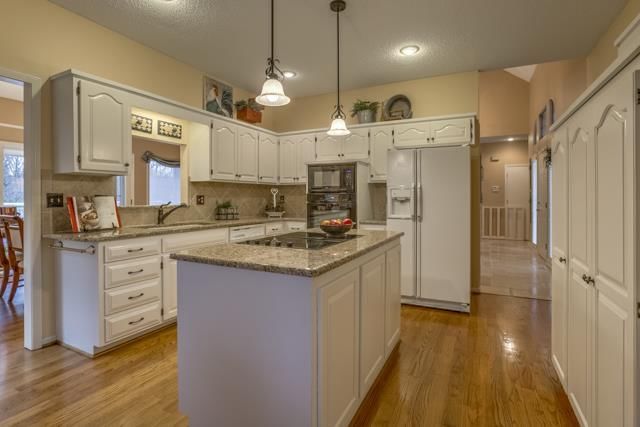 38 W 123RD Terrace — photo 8