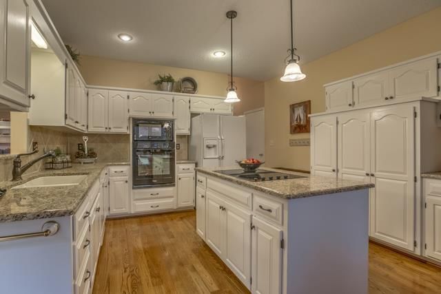 38 W 123RD Terrace — photo 9