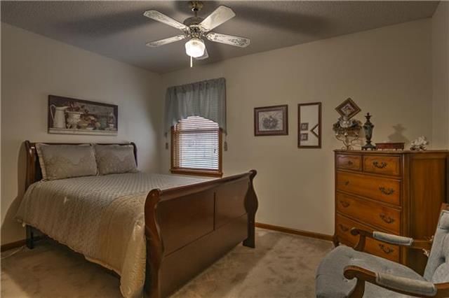 7758 Pflumm Court — photo 17