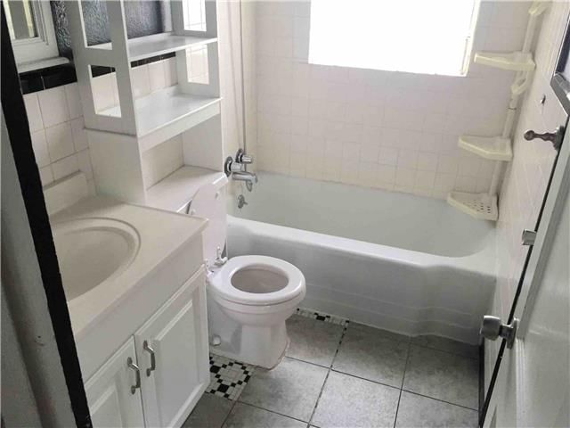 4900 Rosewood Drive — photo 9