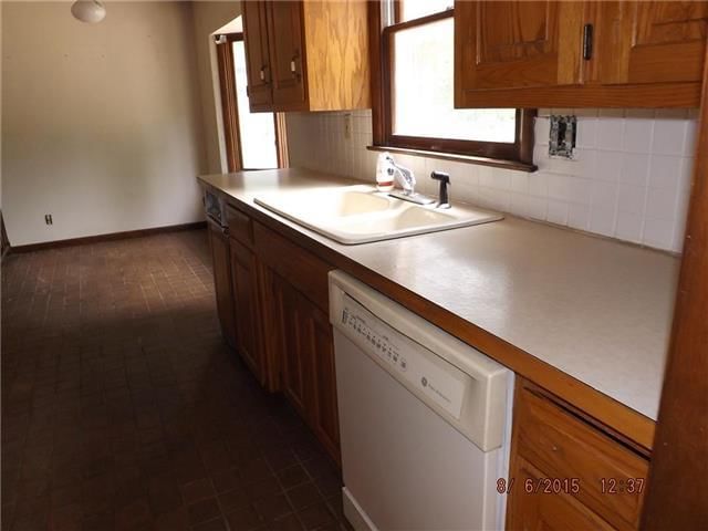 6209 Manning Avenue — photo 4