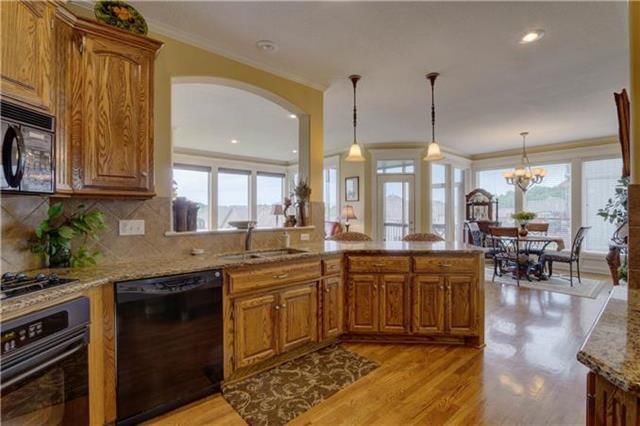 5726 NE Timber Hills Drive — photo 11