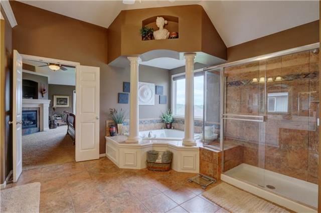 5726 NE Timber Hills Drive — photo 18