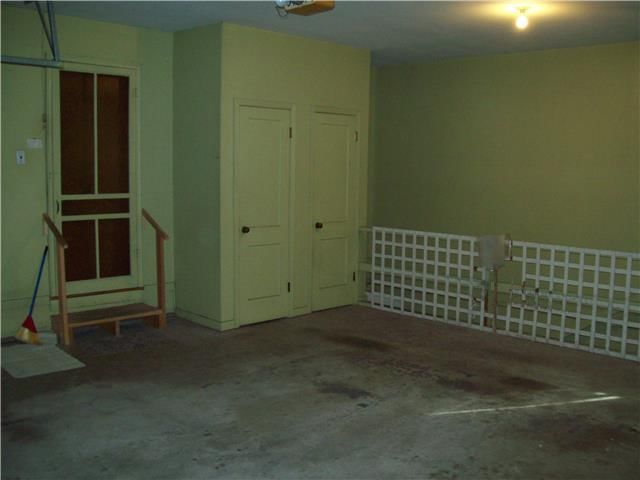 8201 WOOD Avenue — photo 9
