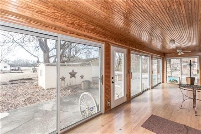 14213 Little Blue Road — photo 17