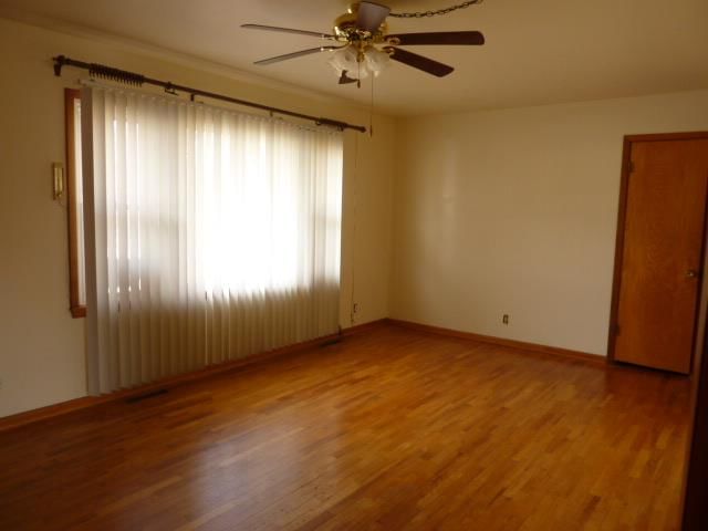 520 E 3rd Street — photo 2