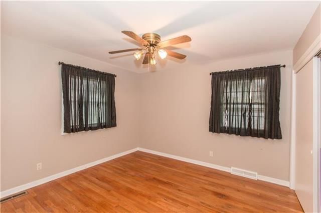 5318 N Highland Avenue — photo 15