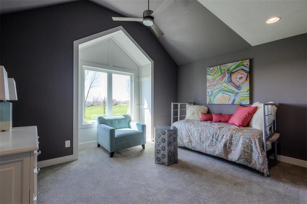 10405 N Brooklyn Avenue — photo 19