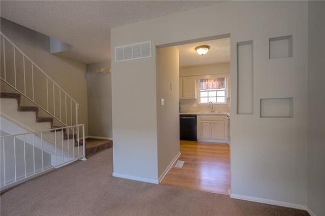 10021 W 95TH Street — photo 7
