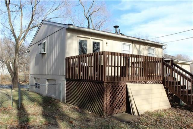 18511 E SHOSHONE Drive — photo 17