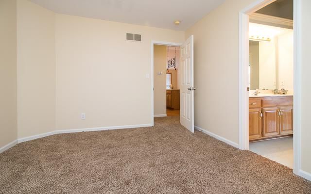 1112 NE DEPOT Drive — photo 17