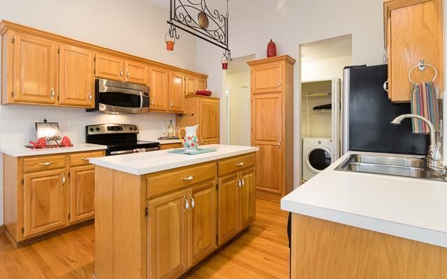 1112 NE DEPOT Drive — photo 7