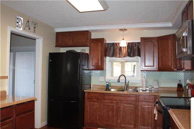 5222 Miami Avenue — photo 11