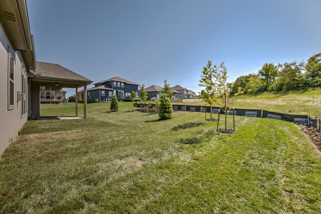 9205 N Dawn Avenue — photo 23
