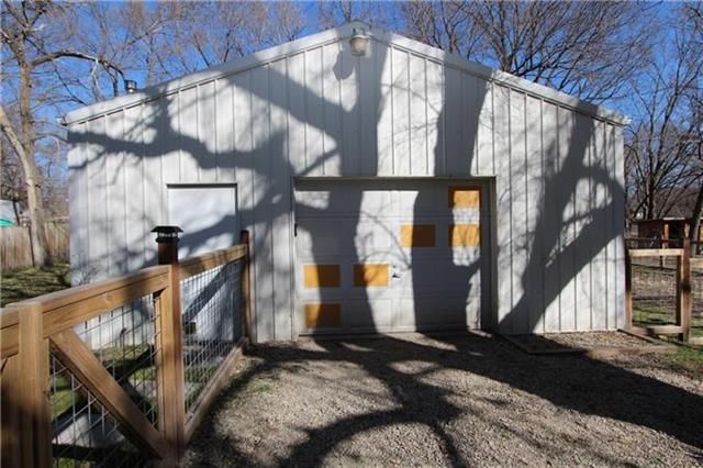 713 Walnut Street — photo 22