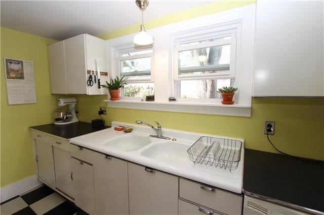 713 Walnut Street — photo 9