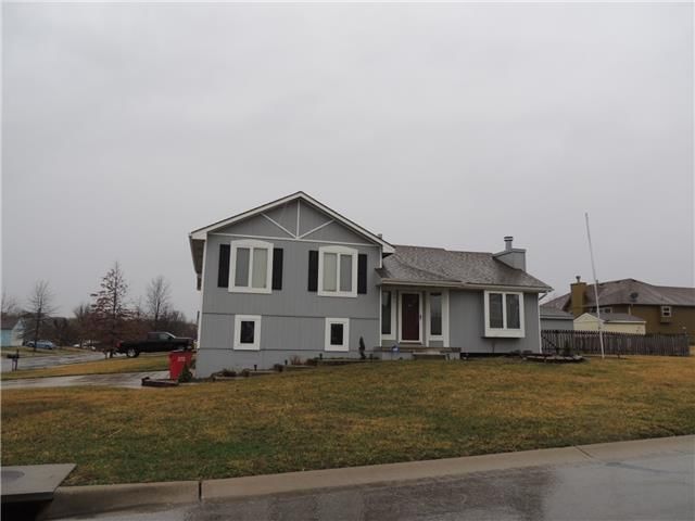 401 Nelson Drive — photo 2