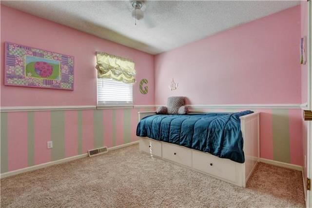 1904 E JAMESTOWN Drive — photo 15