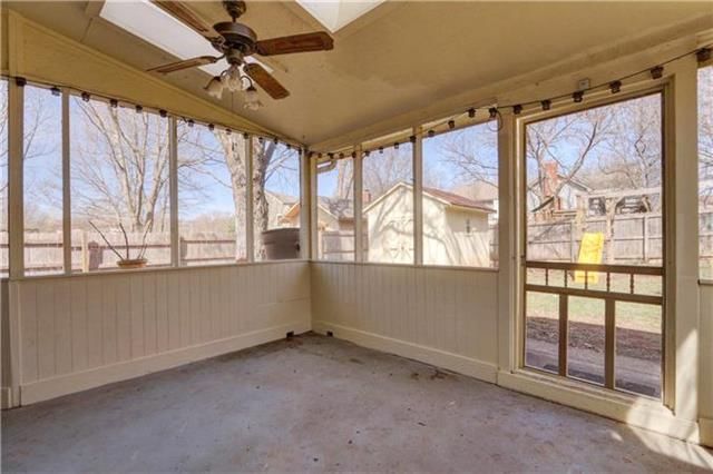 1904 E JAMESTOWN Drive — photo 18