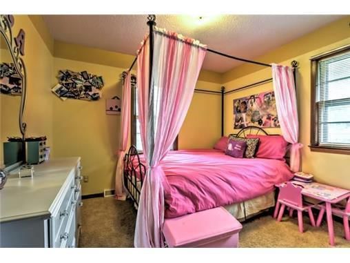 900 Canterbury Lane — photo 9