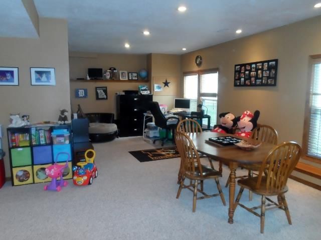 1325 SW WHISTLE Circle — photo 17