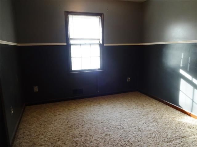 408 SW Sandstone Drive — photo 15