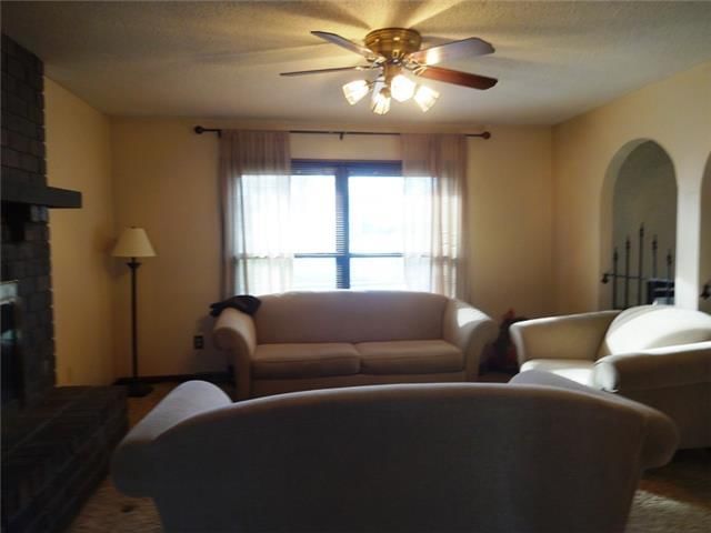 408 SW Sandstone Drive — photo 18