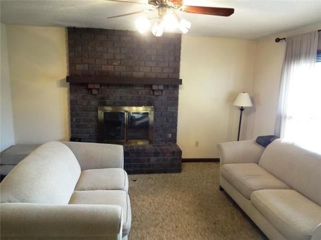 408 SW Sandstone Drive — photo 19