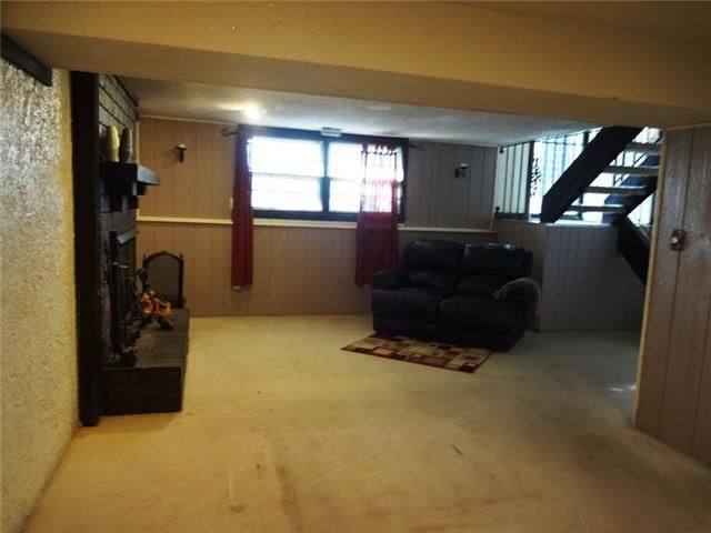 408 SW Sandstone Drive — photo 10