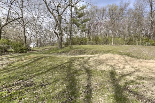 604 Wood Court — photo 25