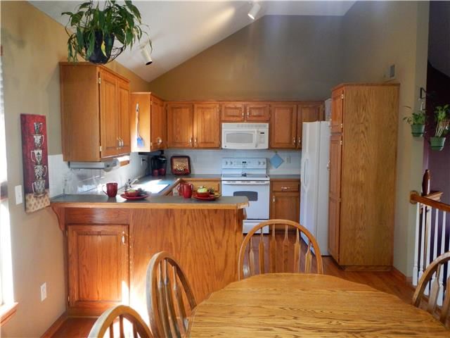 813 E 167 Terrace — photo 4