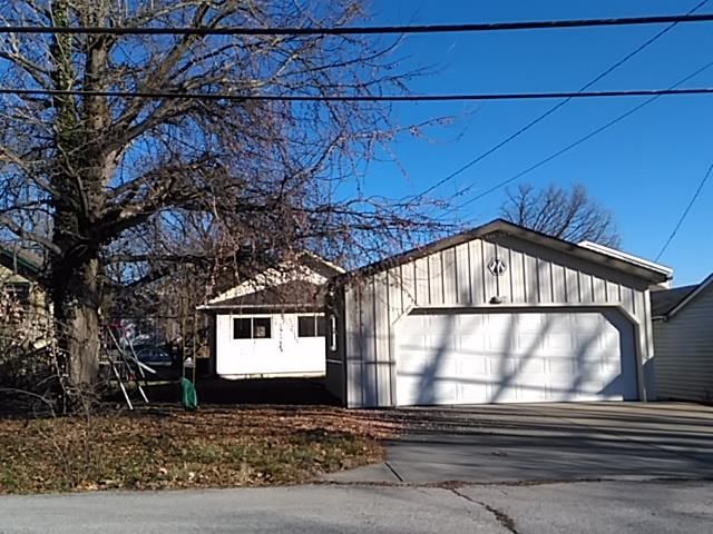 120 S FAIRVIEW Avenue — photo 6