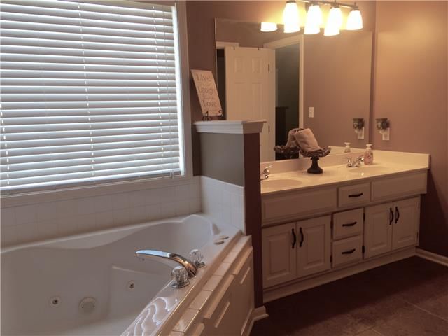 7304 N Lewis Avenue — photo 15