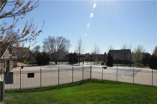 7304 N Lewis Avenue — photo 24