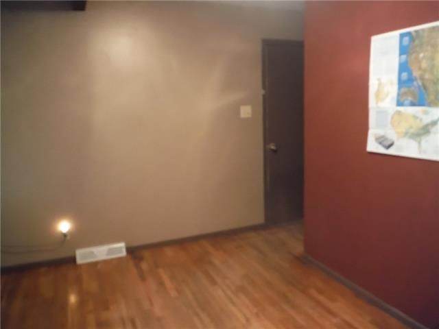 103 E Huffman Street — photo 4