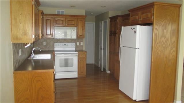 261 W Fountain Circle — photo 9