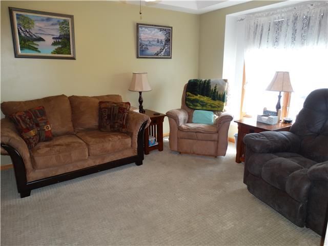 6815 NW Millcreek Drive — photo 3
