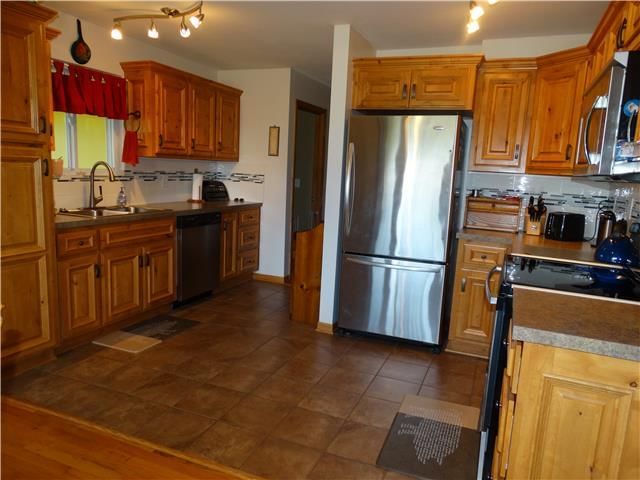 6815 NW Millcreek Drive — photo 4