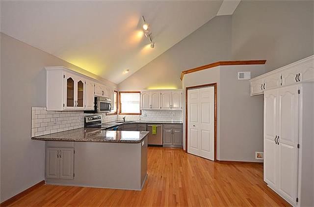 210 Porter Drive — photo 8