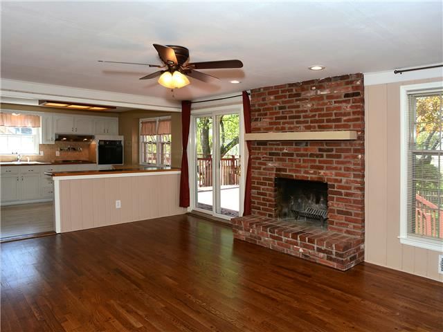 9736 LARSEN Street — photo 7