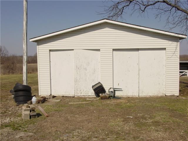 675 NE 750 Road — photo 21